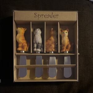 Vintage Cat-Themed Spreader Set